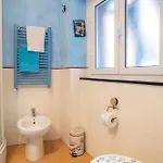 Romantic Sea View Flat In Appartamento Genova