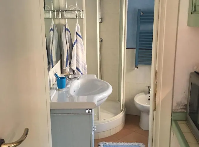 Romantic Sea View Flat In Genua