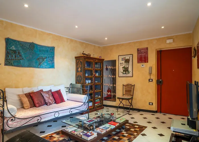 Romantic Sea View Flat In Génova