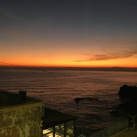 Romantic Sea View Flat In アパート *