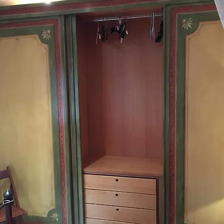 アパート Romantic Sea View Flat In ジェノヴァ