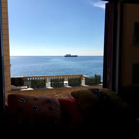 Romantic Sea View Flat In アパート